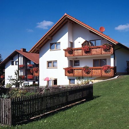 Gasthaus Und Ferienwohnungen Zum Engel Waldbrunn  Экстерьер фото